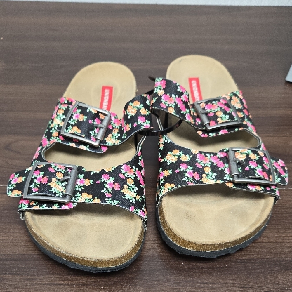 UnionBay Size 8.5 Black Floral Melissa Mules